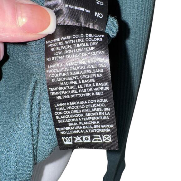 Kuhl Petra Turtleneck Evergreen Color Sz XL - Picture 8 of 10